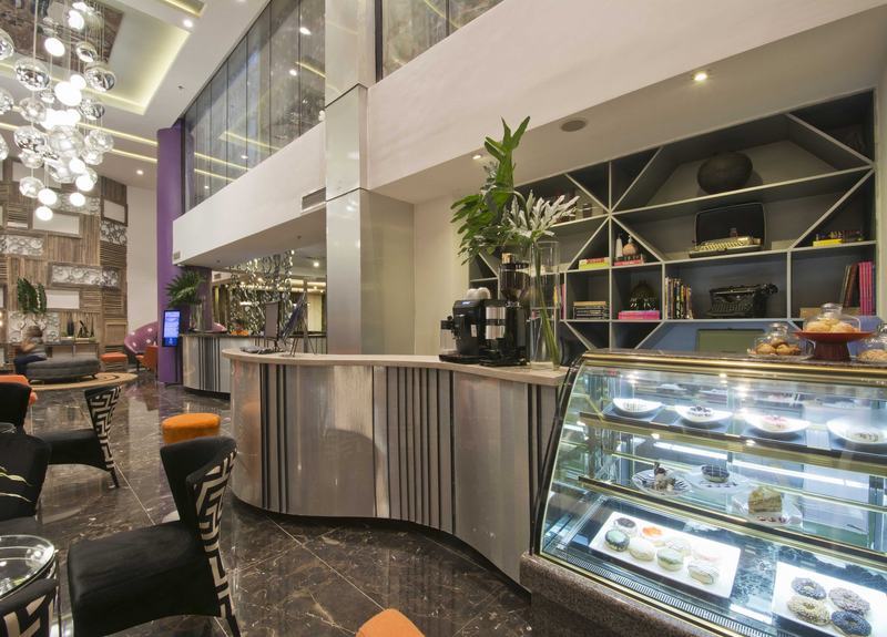 Hive Hotel Quezon City Exterior photo