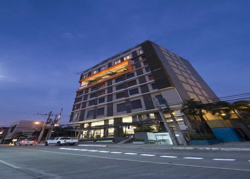 Hive Hotel Quezon City Exterior photo